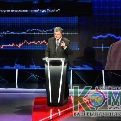 Петро Порошенко в ефірі програми «Свобода слова» на телеканалі ICTV.jpg