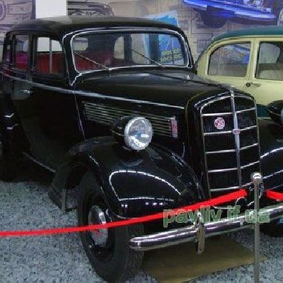 Музей ретро-автомобілів «Фаетон», Запоріжжя 5.jpg