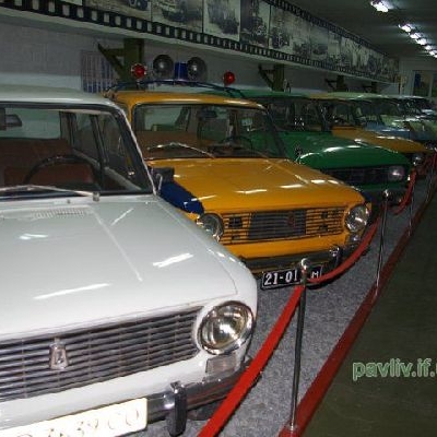 Музей ретро-автомобілів «Фаетон», Запоріжжя  2147.jpg
