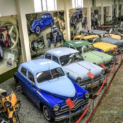 Музей ретро-автомобілів «Фаетон», Запоріжжя 18.jpg